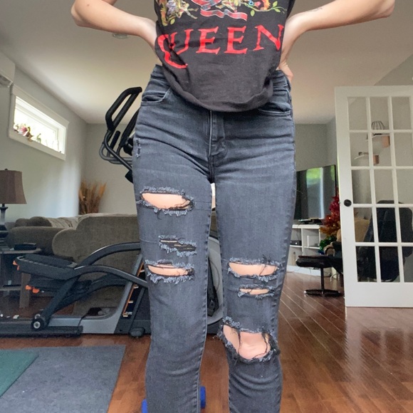 Black size 2 ae ripped jeans - Picture 2 of 3